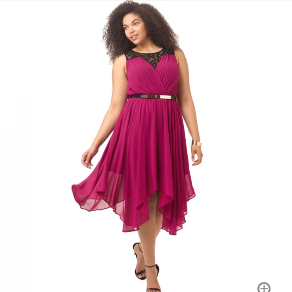 City Chic Layered Keyhole Dress in Raspberry